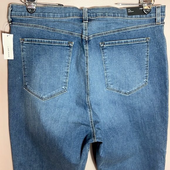 J Brand Ruby High Rise Crop Cigarette Jeans - Picture 6 of 7